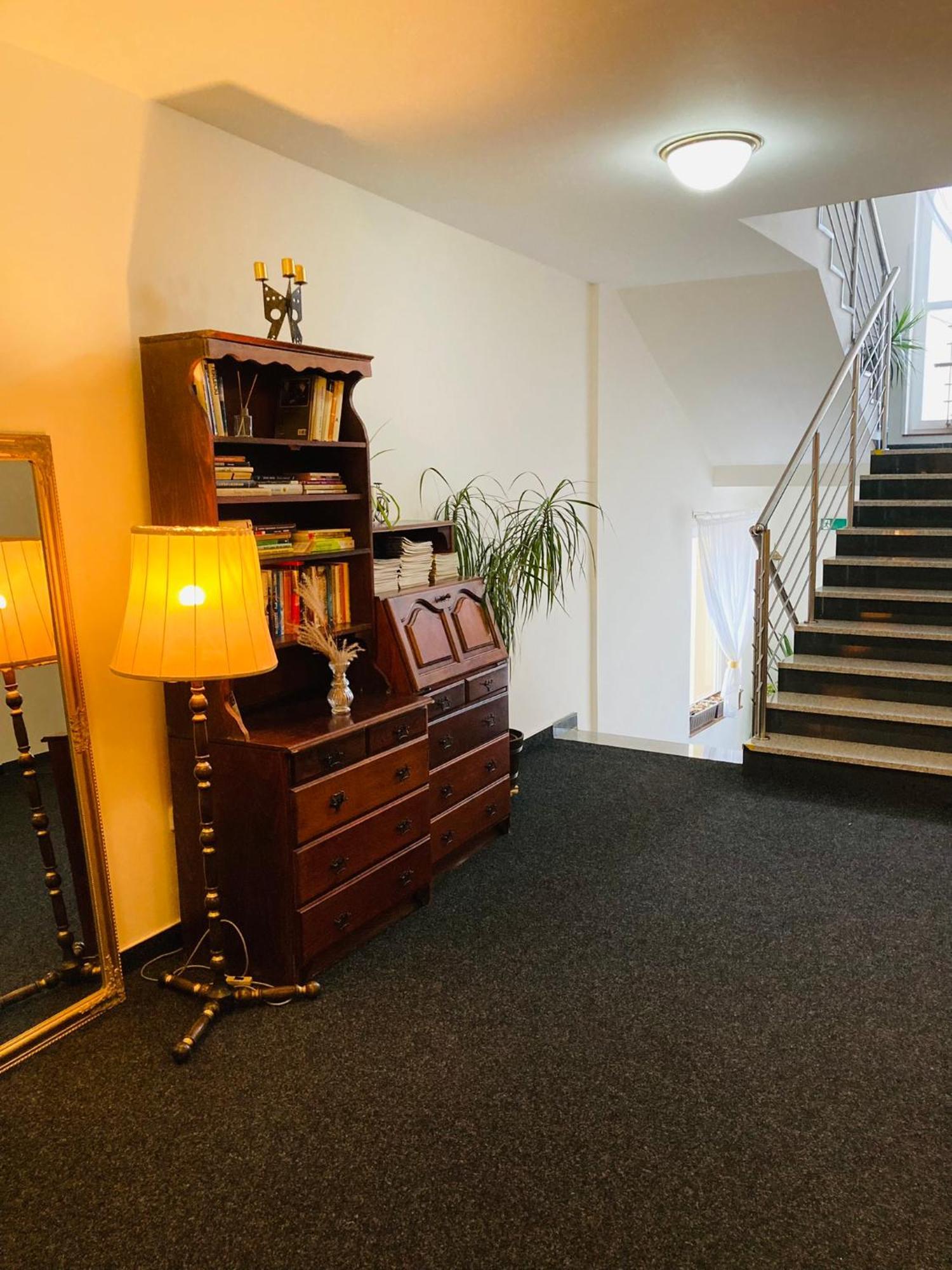 Penzion Hotelu Central Dvůr Králové nad Labem 외부 사진